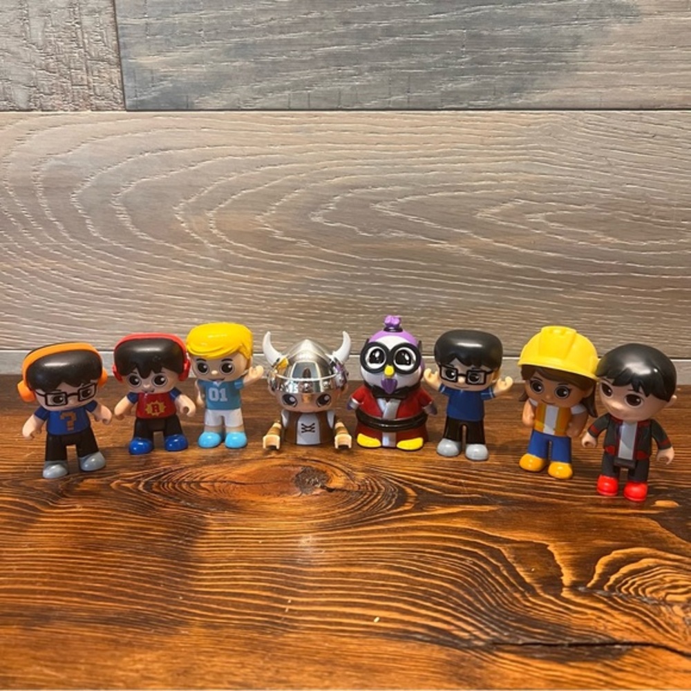 Ryan’s World Lot of 8‎ Figures